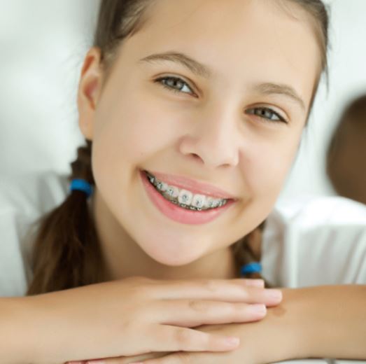 ORTHODONTIE ADOLESCENTS appareil dentaire
